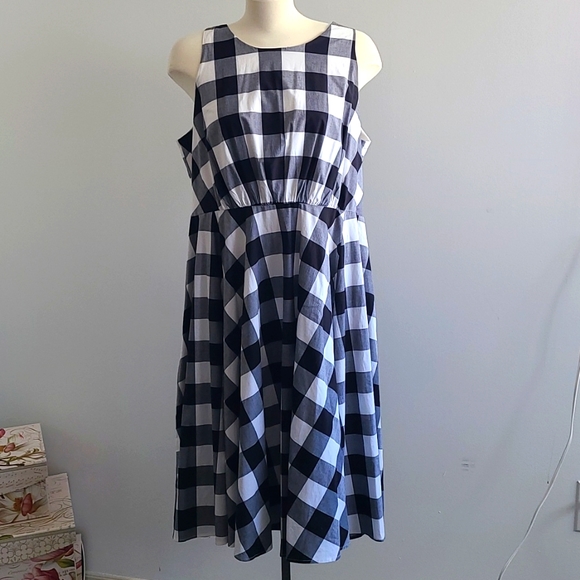 NWT Lane Bryant dress - Picture 2 of 9